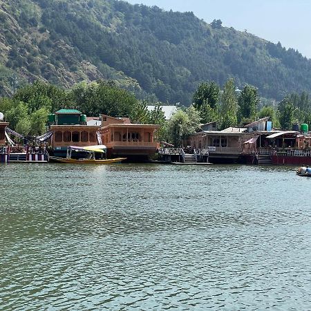 Aristotle Group Of Houseboats & Transportation Hotel Srinagar  Bagian luar foto