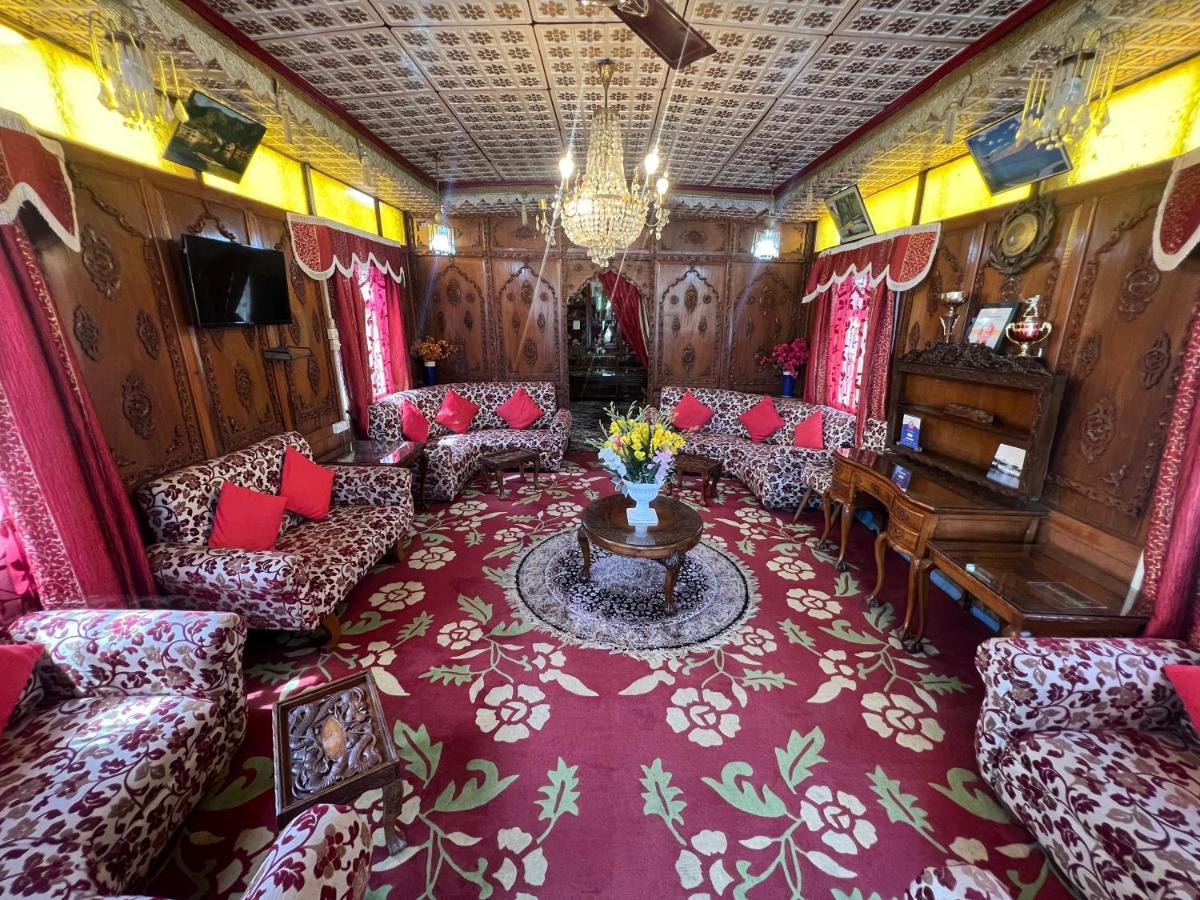 Aristotle Group Of Houseboats & Transportation Hotel Srinagar  Bagian luar foto