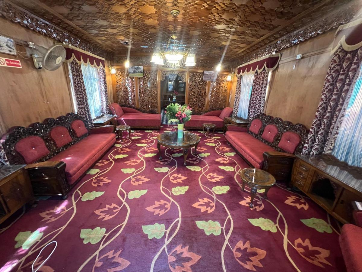 Aristotle Group Of Houseboats & Transportation Hotel Srinagar  Bagian luar foto